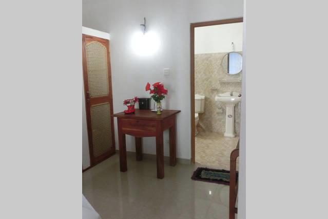 Githmini Beach House And Toures Hikkaduwa Dış mekan fotoğraf